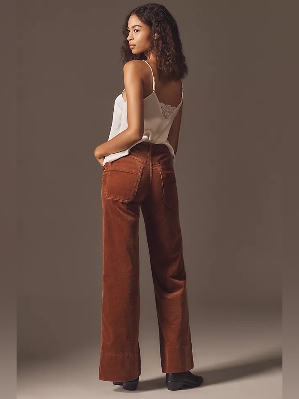 Pilcro Rylan High-Rise Flare Pants Corduroy Edition - Picture 4 of 15